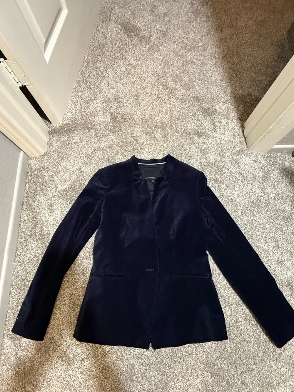 Banana Republic Velvet Blazer in Navy Blue